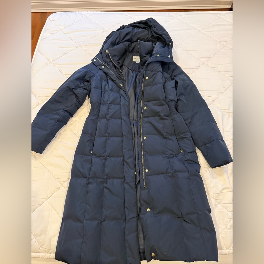 Cole Haan Dark Blue Hooded Puffer Coat. Size Small. Worn twice. Like new
